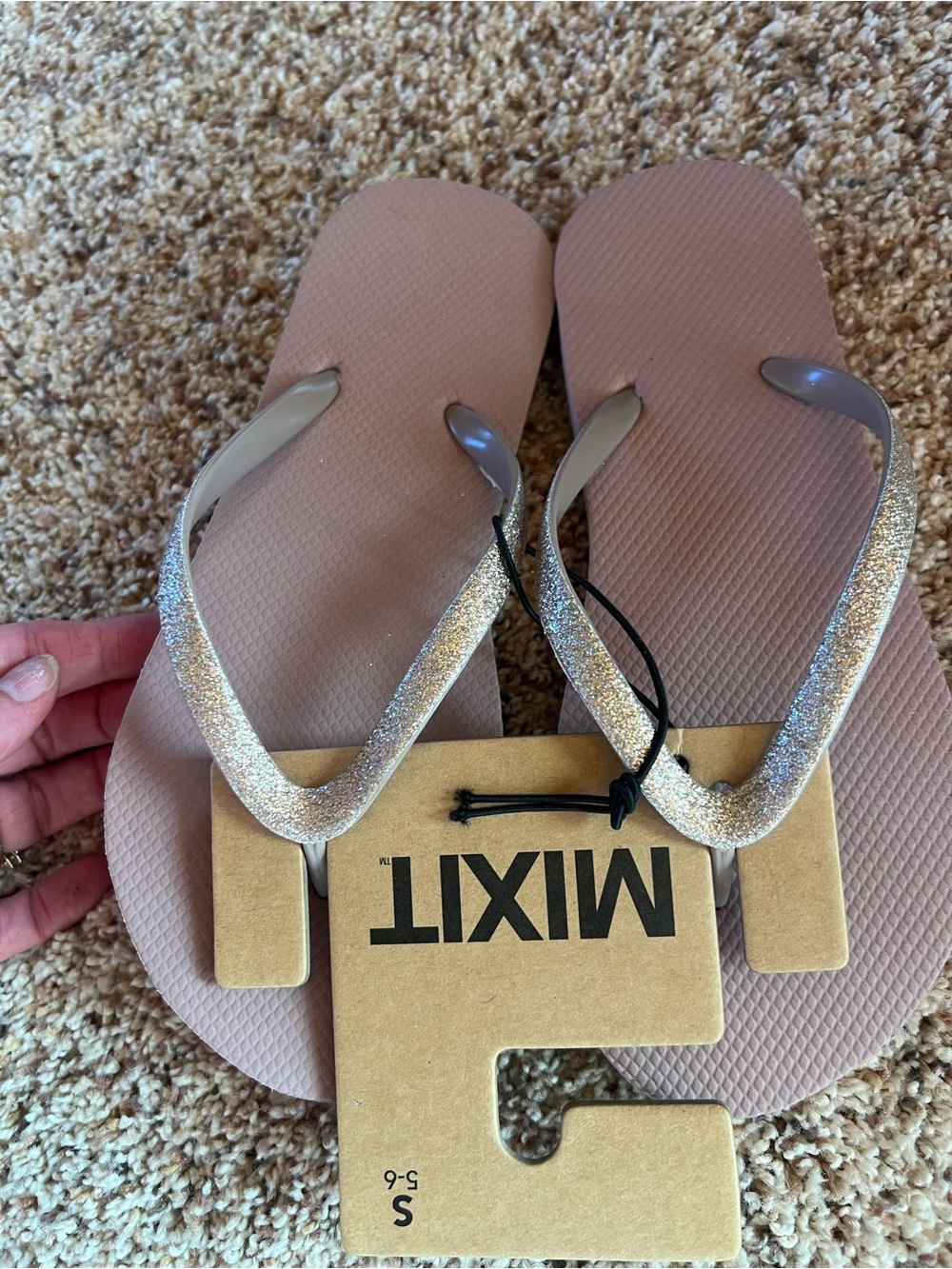 Mix It Rose Color & Rose Glitter Strap Women’s Size 5-6 Sandals, new with tag